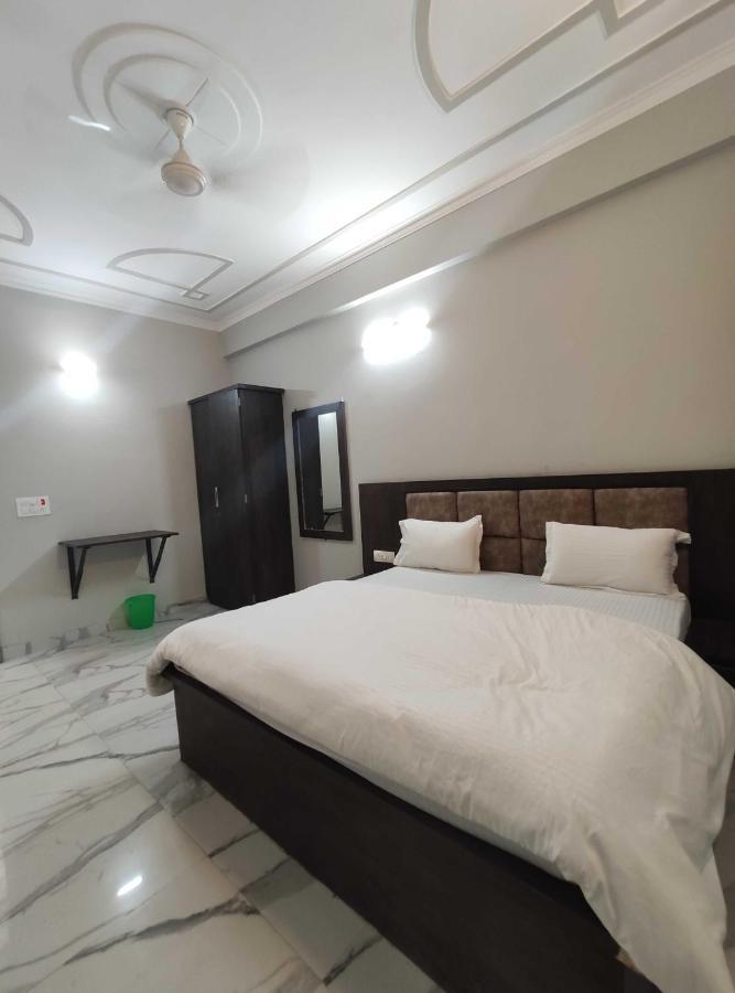 Oyo 92169 Apple Leaf Banquet & Hotel Alīgarh 외부 사진