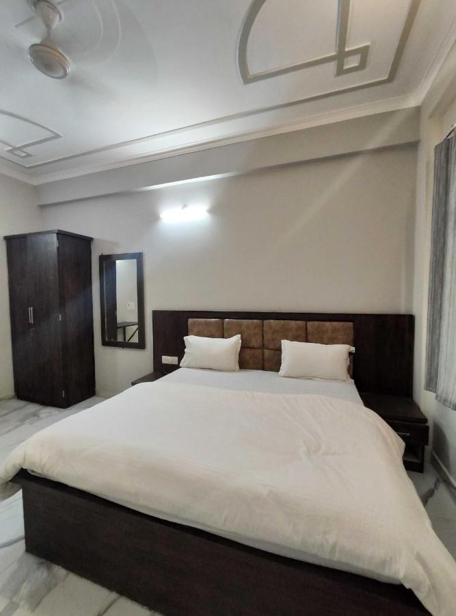 Oyo 92169 Apple Leaf Banquet & Hotel Alīgarh 외부 사진