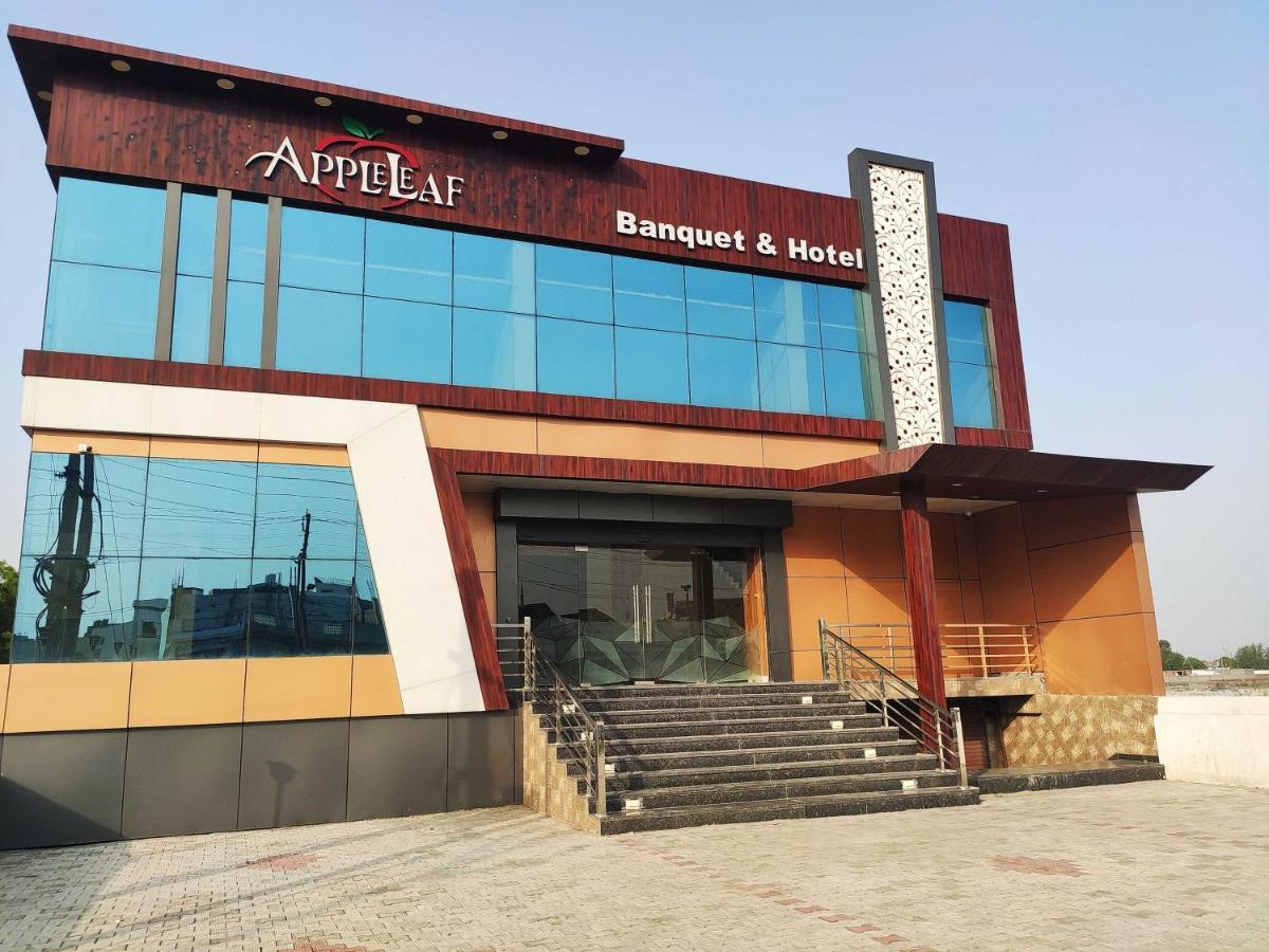 Oyo 92169 Apple Leaf Banquet & Hotel Alīgarh 외부 사진