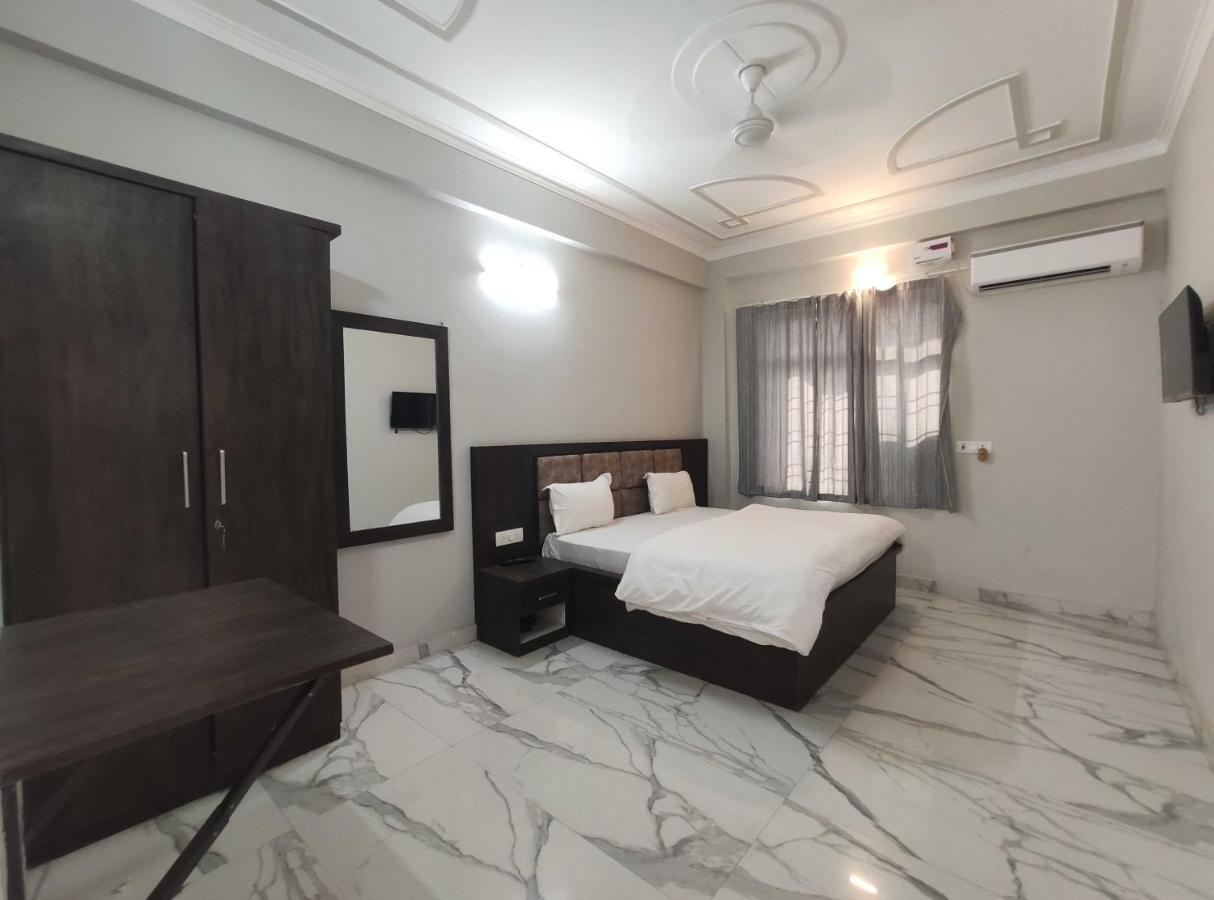 Oyo 92169 Apple Leaf Banquet & Hotel Alīgarh 외부 사진