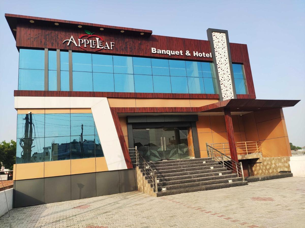 Oyo 92169 Apple Leaf Banquet & Hotel Alīgarh 외부 사진